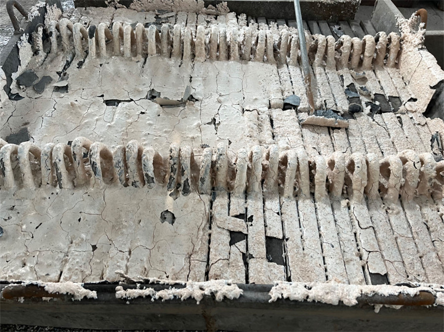 Geschmolzenes Aluminiumoxid-Zirkonoxid über die Produktion01
